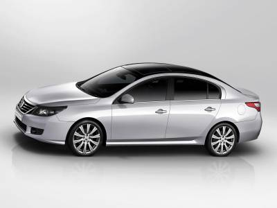 Renault-Latitude-2011