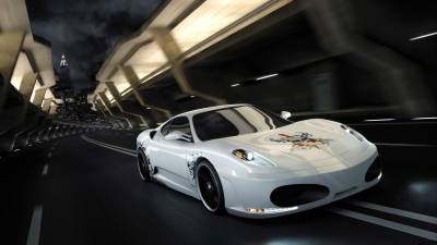 ПРОБЕГ ПА ТОНЭЛЮ НА БЕЛОМ FERRARI