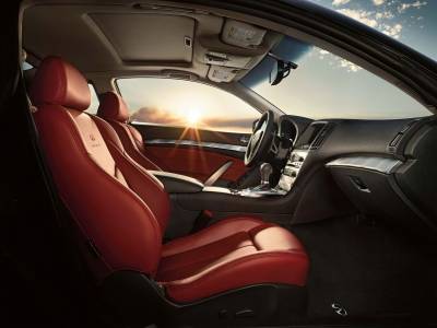 Infiniti red leather seats