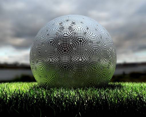 Мяч на искусственном газоне