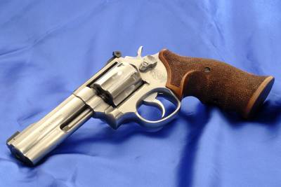 Smith & Wesson