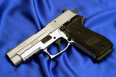 SIG-Sauer P226