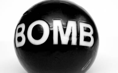 BOMB
