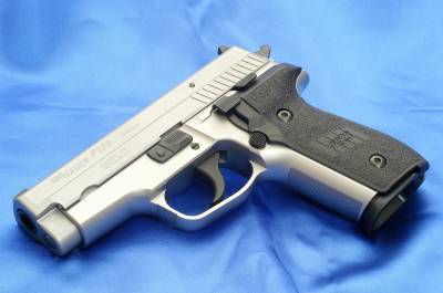 P229