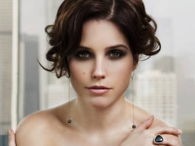 Sophia-bush