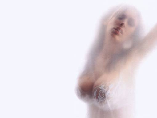 Девушка в душе