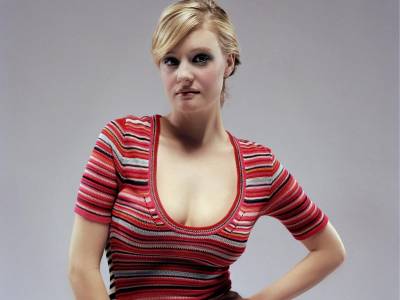 Ромола Гарай