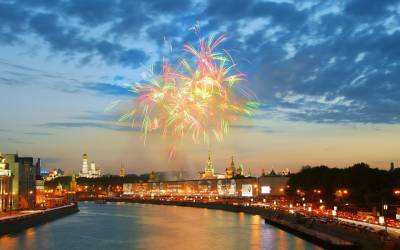 Салют в Москве