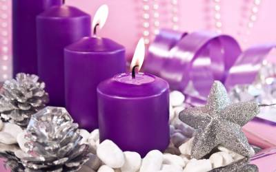 Фиолетовые свечи