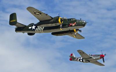 b-25j, p-51d